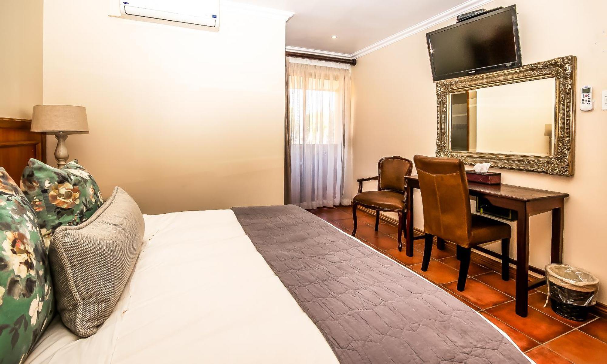 Sunward Park Guest House & Conference Center Boksburg Esterno foto