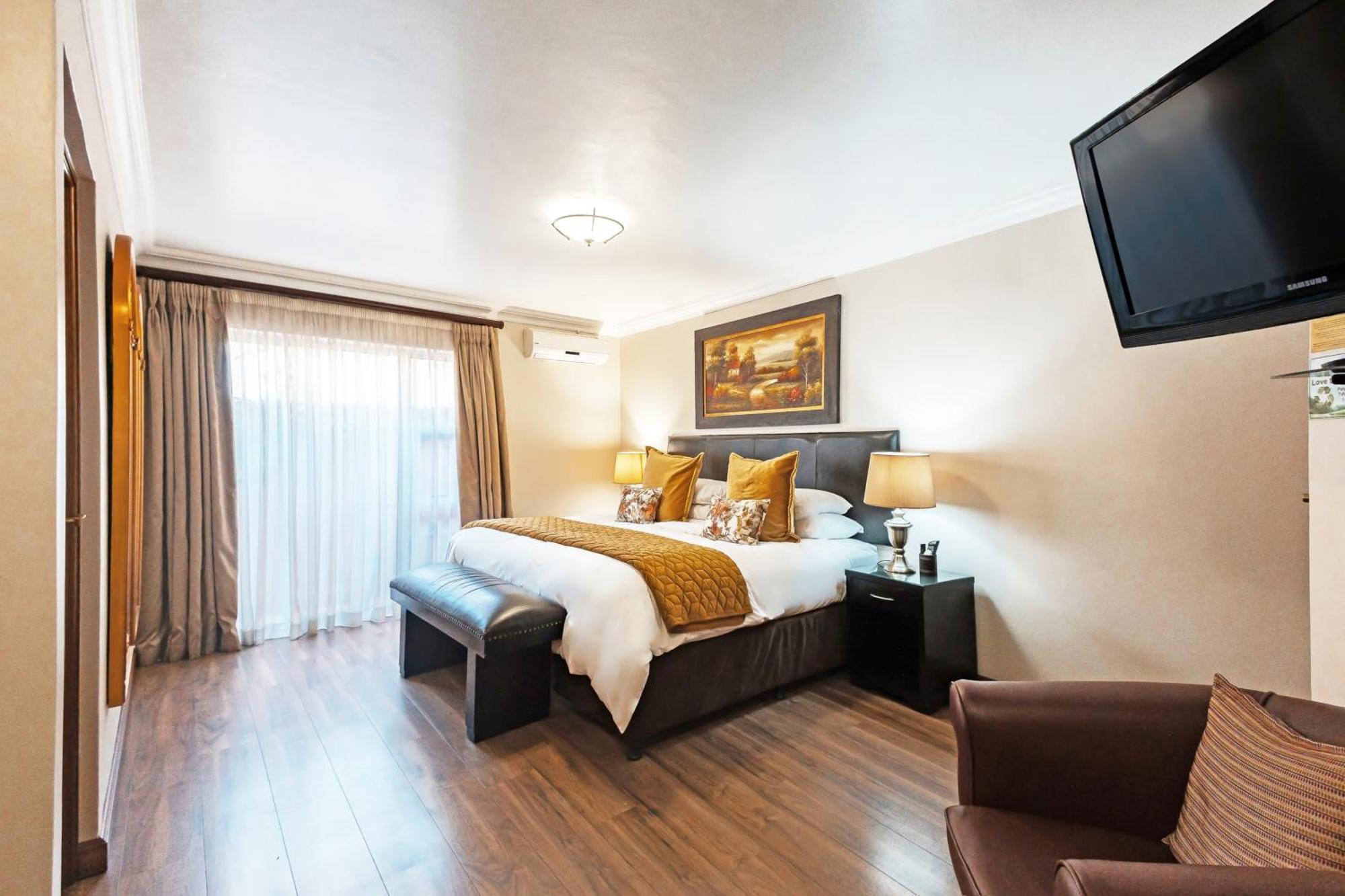 Sunward Park Guest House & Conference Center Boksburg Esterno foto