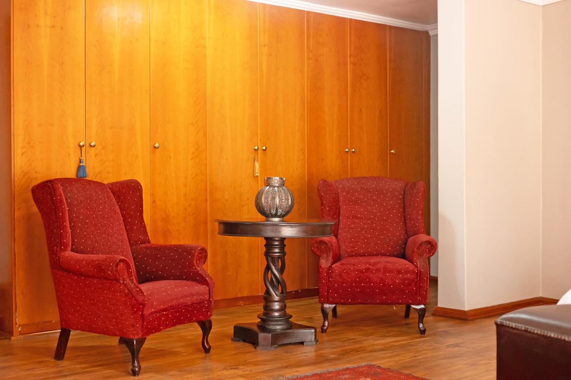 Sunward Park Guest House & Conference Center Boksburg Esterno foto