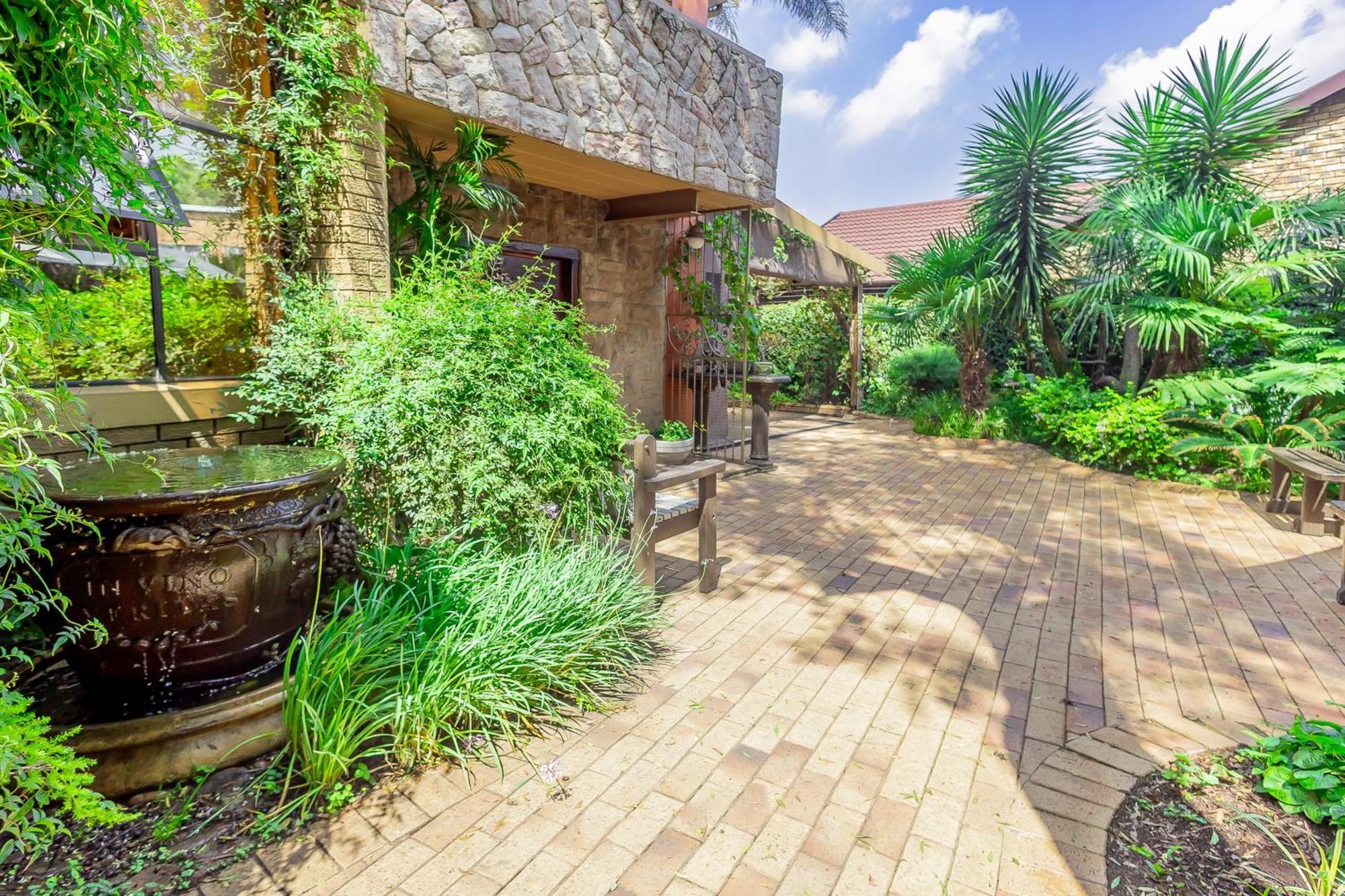 Sunward Park Guest House & Conference Center Boksburg Esterno foto